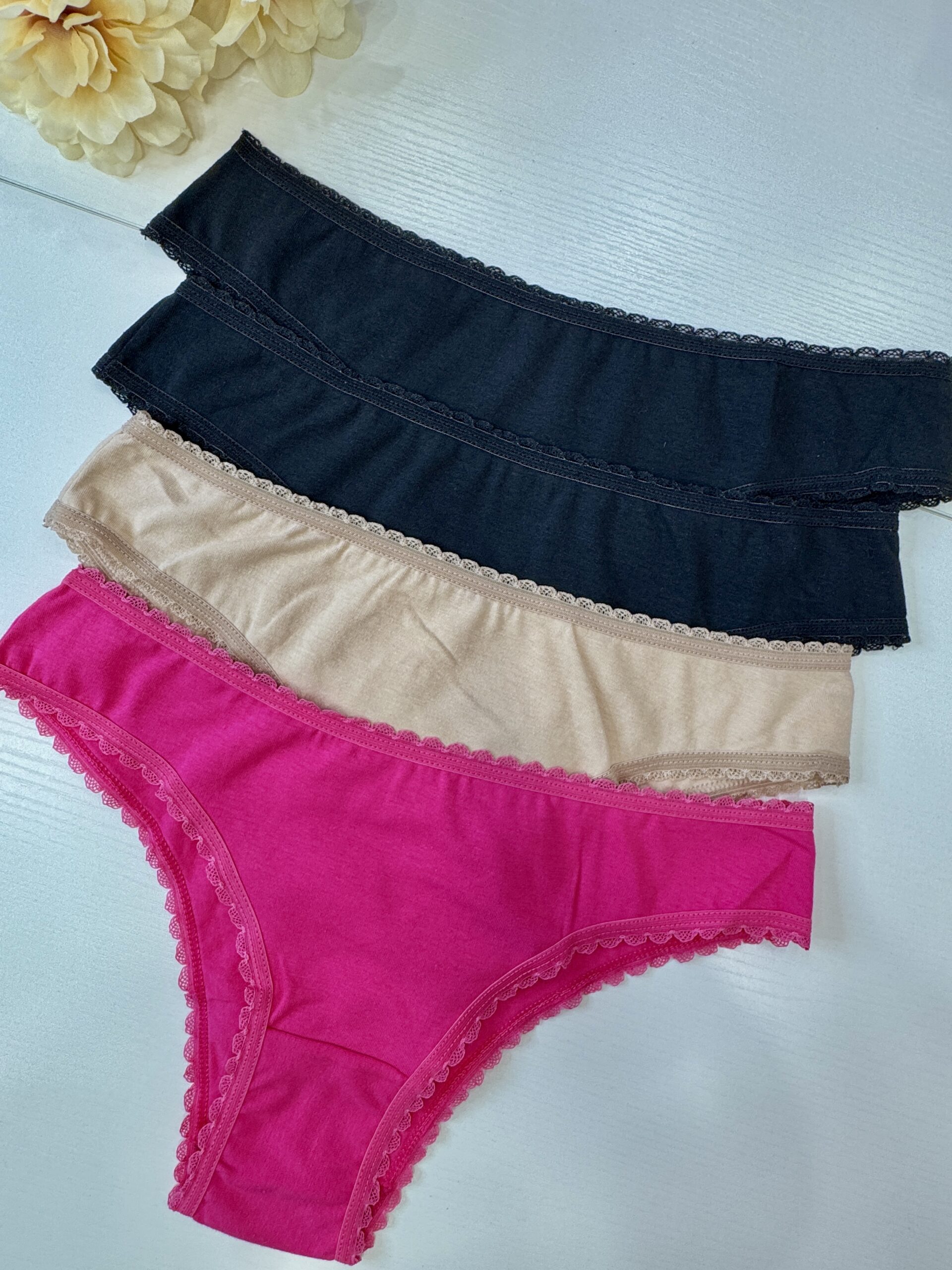 Lara Panty - 4 Pack