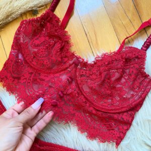 Lingerie Cropped